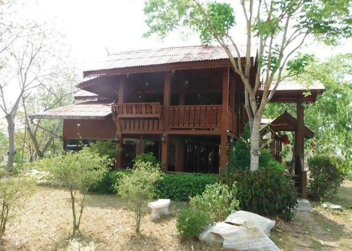 Resort Suanphuen Pawai Ban Nong Kham (Ratchaburi)